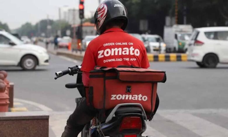 अब डिलीवरी बॉय को भी पेंशन जैसी सामाजिक सुरक्षा का लाभ मिल सकता है 1 KSHITITECH zomato1 KSHITITECH