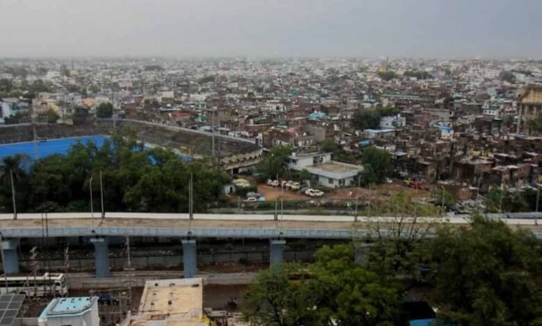 भोपाल में रेलवे ओवरब्रिज पर 90 डिग्री का अंधा मोड़ बना चर्चा का विषय 1 KSHITITECH 1 370 KSHITITECH