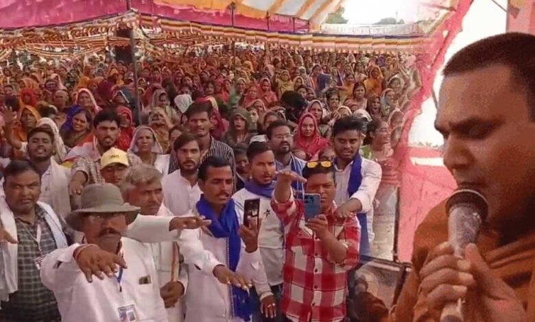 ग्वालियर :बौद्ध धम्म सम्मेलन में बौद्धचार्य सूरज राही के हिन्दू धर्म त्यागने से जुड़ी शपथ दिलाने का मामला सामने आया, 25000 लोगों हुए शामिल 1 KSHITITECH 10A 146 KSHITITECH