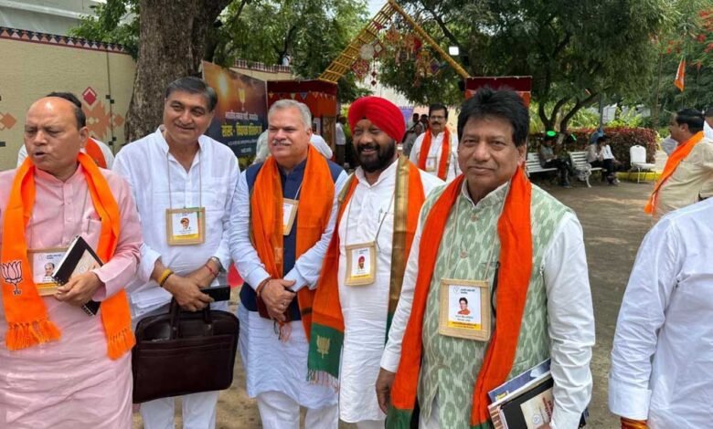 पचमढ़ी में भाजपा का सांसद विधायक प्रशिक्षण वर्ग दूसरा दिवस ... 1 KSHITITECH 16A 12 KSHITITECH