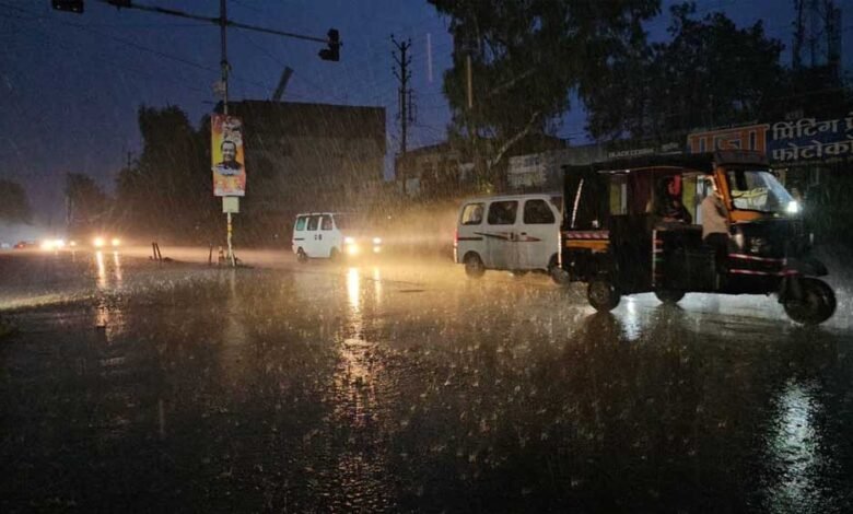 MP में 4 वेदर सिस्टम एक्टिव, दर्जनों शहरों में आज से तूफानी स्पीड में बारिश 1 KSHITITECH 18A 65 KSHITITECH