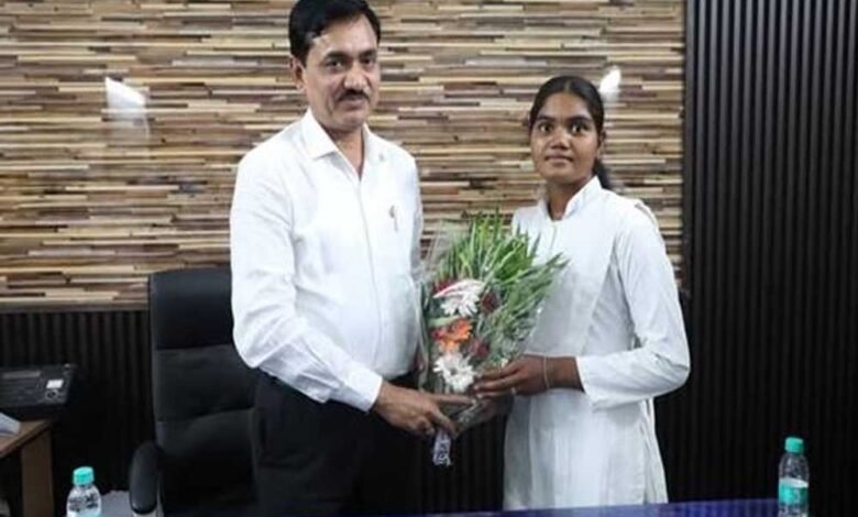 जिले में भारिया जनजाति की पहली छात्रा जिसने पाई नीट में सफलता 1 KSHITITECH 19A 75 1 KSHITITECH
