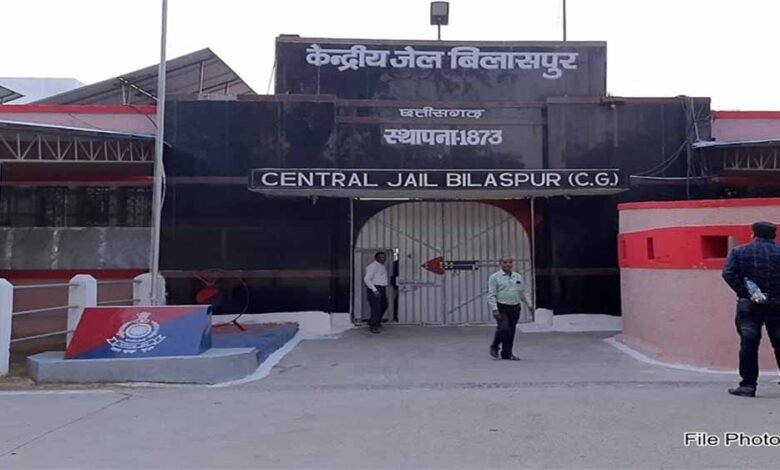 सेंट्रल जेल में सुरक्षा इंतजाम को ठेंगा दिखाकर 22 फीट ऊंची दीवार कूदकर फरार हुआ कैदी 1 KSHITITECH 2 134 KSHITITECH