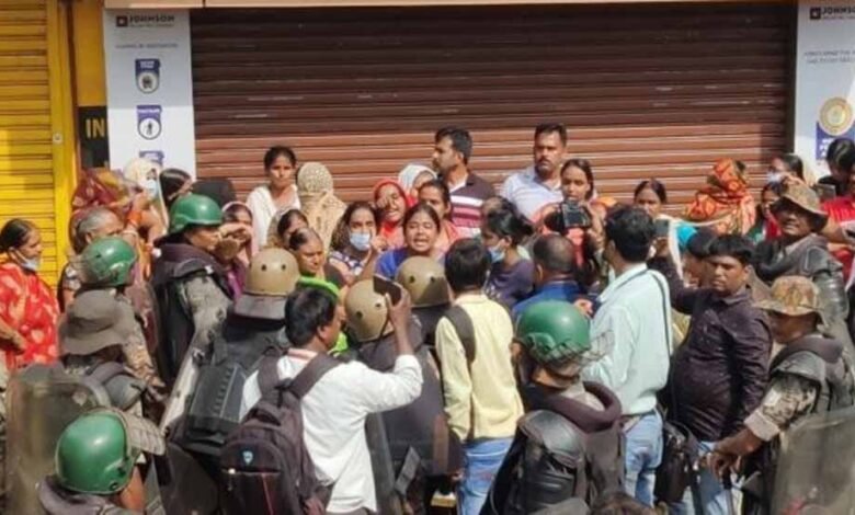नये मरीन ड्राइव के निर्माण को लेकर हंगामा, पुलिस के साथ धक्का-मुक्की 1 KSHITITECH 2 200 KSHITITECH