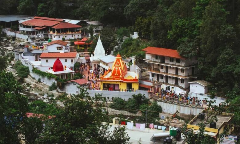 उत्तराखंड में कैंची धाम का 61वां स्थापना दिवस आज, सुरक्षा के कड़े इंतजाम 1 KSHITITECH 2 231 KSHITITECH