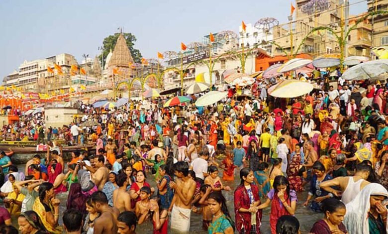 गंगा दशहरा पर्व पर धर्म नगरी में श्रद्धालुओं की उमड़ी भीड़ 1 KSHITITECH 2 54 KSHITITECH