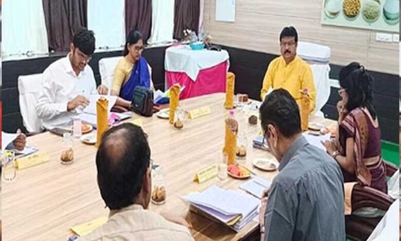 छत्तीसगढ़ स्टेट सिविल सप्लाइज़ कॉरपोरेशन लिमिटेड की अध्यक्षता में आज संचालक मंडल की 95वीं बैठक आयोजित 1 KSHITITECH 20A 83 1 KSHITITECH