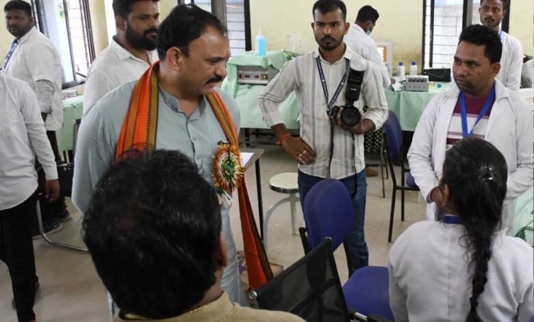 मंत्री नेताम ने दो दिवसीय मेगा स्वास्थ्य शिविर का किया शुभारंभ 1 KSHITITECH 22A 14 1 KSHITITECH