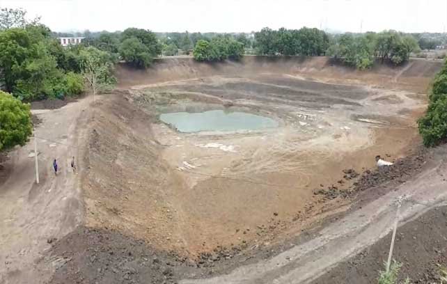 जल स्रोतों के निर्माण कार्य तेज गति से किये जा रहे हैं पूरे 1 KSHITITECH 23A 14 KSHITITECH