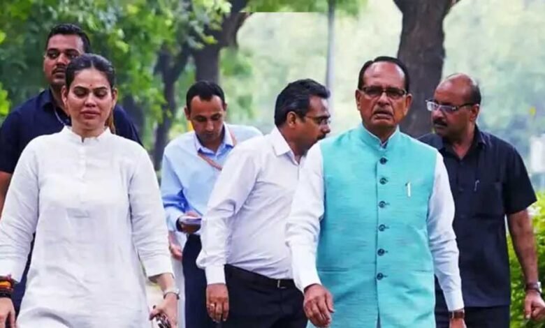 नाजिया इलाही खान, शिवराज सिंह चौहान के साथ कश्मीर से कन्याकुमारी तक 6000 पौधे लगाएंगी 1 KSHITITECH 25 A 93 KSHITITECH