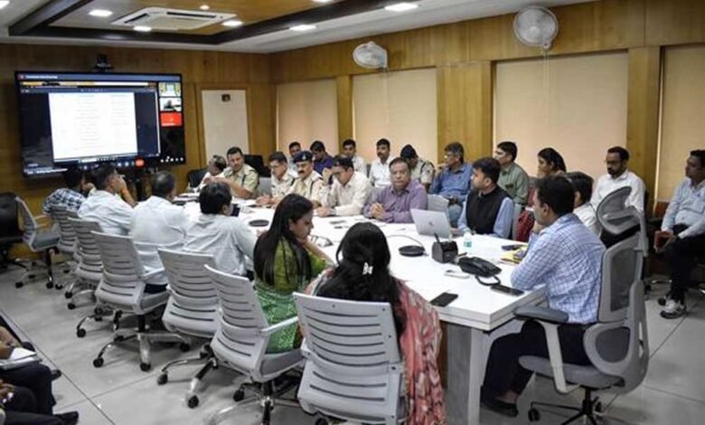 भोपाल शहर में सड़क सुरक्षा को लेकर विभिन्न एजेंसियों की हुई बैठक 1 KSHITITECH 26A 21 KSHITITECH