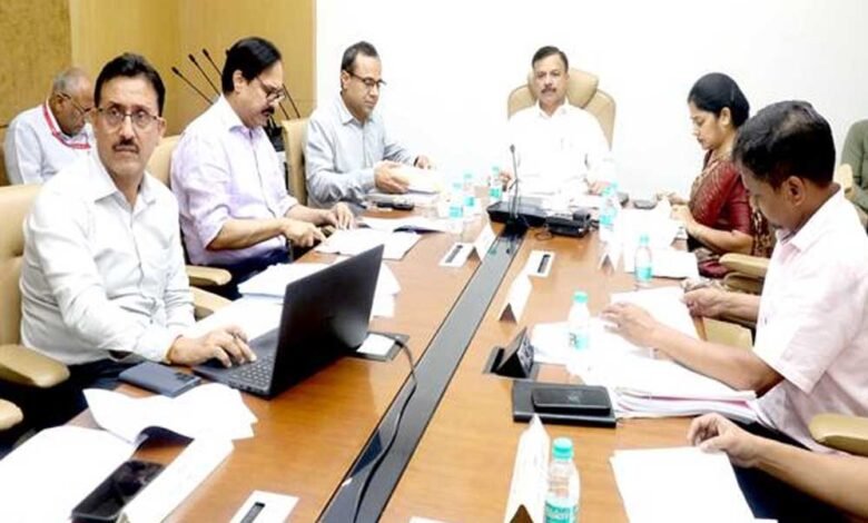 स्कूल शिक्षा मंत्री सिंह की अध्यक्षता में हुई गवर्निंग बॉडी की बैठक, बच्चों को गुणवत्तापूर्ण पुस्तकें समय पर मिलें, यह सुनिश्चित हो 1 KSHITITECH 26A 26 KSHITITECH