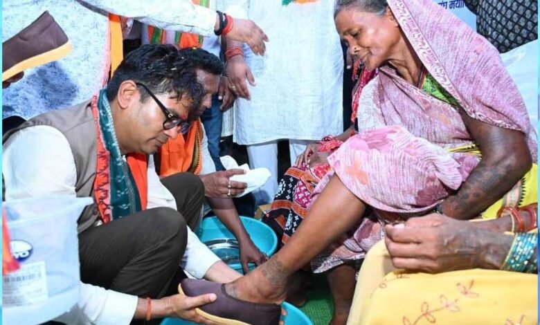 ओ.पी. चौधरी ने 1 करोड़ से अधिक की लागत से विकास कार्यों का किया शिलान्यास 1 KSHITITECH 26A 29 KSHITITECH