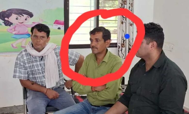 छतरपुर में फिर पटवारी रिश्वत लेते पकड़ाया, लोकायुक्त की बड़ी कार्रवाई… 1 KSHITITECH 26A 67 KSHITITECH
