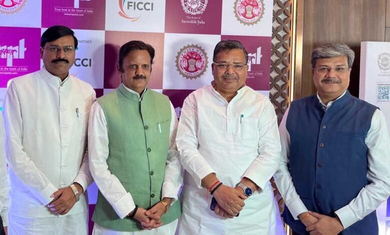 पर्यटन को बढ़ावा देने के लिए मध्यप्रदेश और उत्तर प्रदेश के बीच हुआ एमओयू 1 KSHITITECH 26A 85 1 KSHITITECH