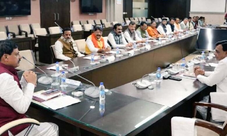 डेढ़ लाख से बने राजभवन में आज कैबिनेट बैठक, 20 साल रही ग्रीष्मकालीन राजधानी 1 KSHITITECH 2A 127 KSHITITECH