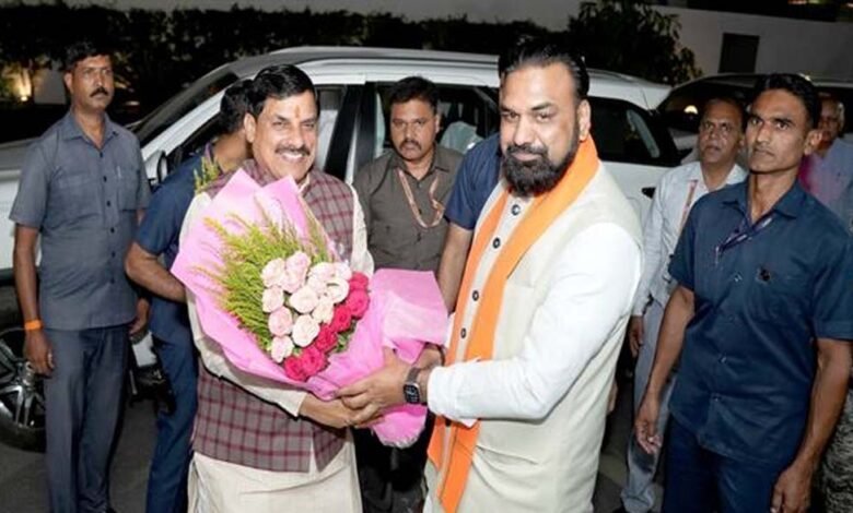 मुख्यमंत्री डॉ. यादव से बिहार के उप मुख्यमंत्री श्री चौधरी ने की सौजन्य भेंट 1 KSHITITECH 3A 3 KSHITITECH