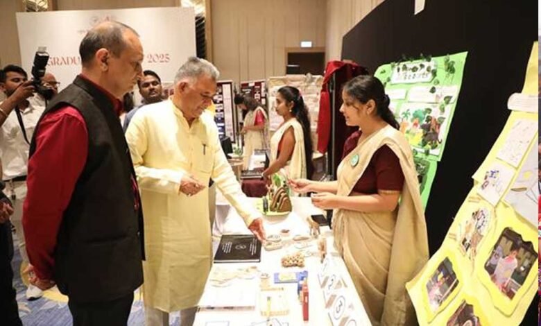 निफ्ट भोपाल में ग्रेजुएशन शो - 2025 1 KSHITITECH 7A 4 1 KSHITITECH