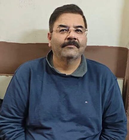 रायपुर ब्रेकिंग: आबकारी घोटाले मामले में विजय भाटिया को विशेष कोर्ट लाया गया, रिमांड पर सुनवाई आज 1 KSHITITECH IMG 20250601 WA0086 KSHITITECH