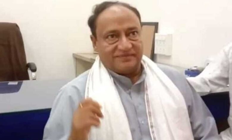 पूर्व मुख्यमंत्री दिग्विजय सिंह के भाई लक्ष्मण सिंह कांग्रेस से 6 साल के लिए निष्कासित 1 KSHITITECH Laxman Singh 112 3 1 KSHITITECH