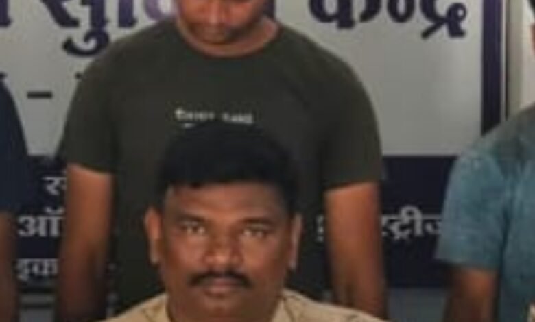 चोरी के आरोप में आरक्षक शशिकांत कश्यप सेवा से बर्खास्त नए एसपी विजय कुमार पाण्डेय के आने के बाद लगातार हो रही रही कार्यवाही जारी 1 KSHITITECH Screenshot 2025 06 06 12 52 04 59 6012fa4d4ddec268fc5c7112cbb265e7 KSHITITECH