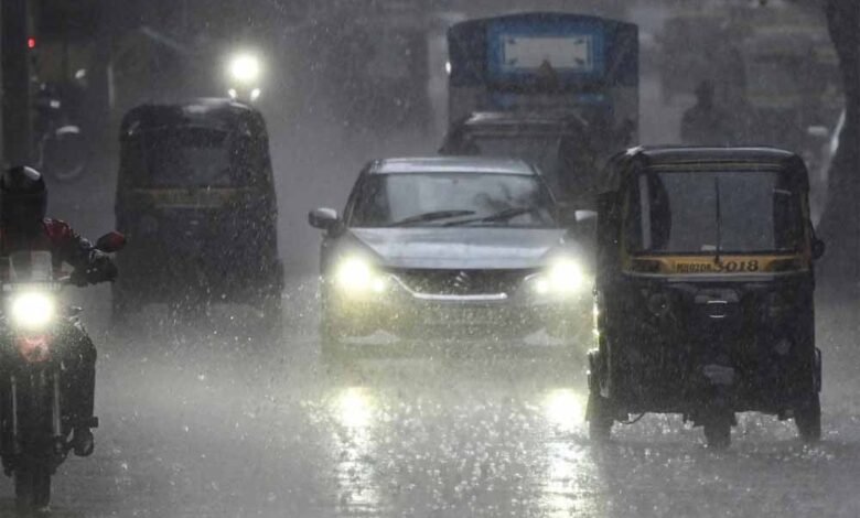यूपी में आज से अगले चार दिनों तक होगी भारी बरसात, चेतावनी जारी: मौसम विभाग 1 KSHITITECH barish 12 KSHITITECH