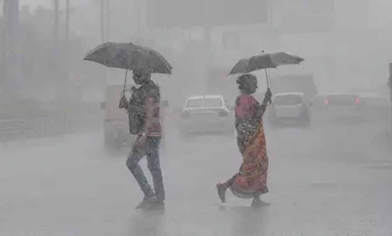देश के कई हिस्सों में अगले कुछ दिनों तक भारी बारिश का दौर जारी, कुछ क्षेत्रों में रेड और ऑरेंज अलर्ट भी लागू 1 KSHITITECH barish1 6 KSHITITECH