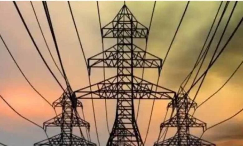 बिजली कंपनी ने कंरट से होने वाली दुर्घटनाओं से बचने किया आगाह 1 KSHITITECH bijli 5 KSHITITECH