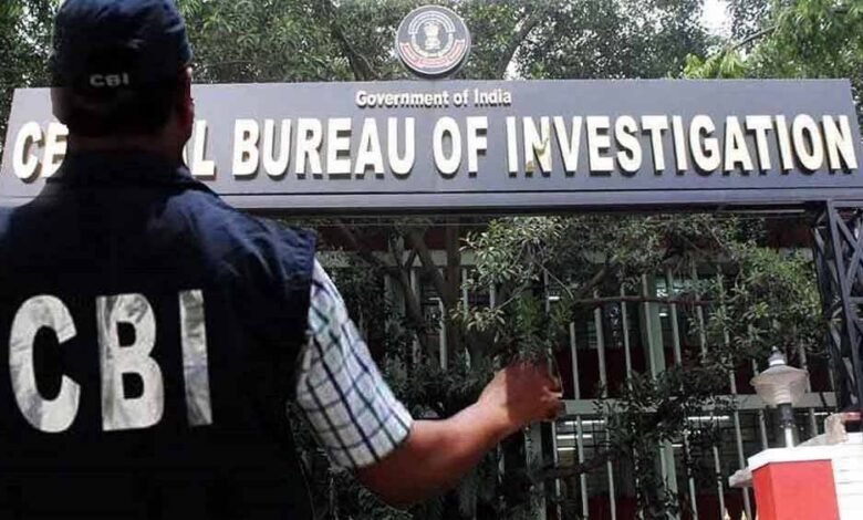 साइबर अपराधों और डिजिटल अरेस्ट स्कैम्स पर सीबीआई का शिकंजा, 5 राज्यों में छापेमारी, 9 गिरफ्तार 1 KSHITITECH cbi1 2 KSHITITECH