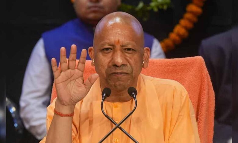 योगी सरकार आने के बाद से अपराधियों की शामत आई, यूपी में हर दिन छह एनकाउंटर, आठ साल में 234 अपराधी ढेर 1 KSHITITECH cm yogi1 KSHITITECH