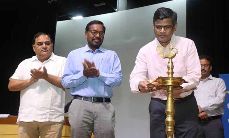 मास्टर टेनर्स गंभीरता और जिम्मेदारी के साथ प्रशिक्षण प्राप्त करें : मुख्य निर्वाचन पदाधिकारी सिंह 1 KSHITITECH deep KSHITITECH