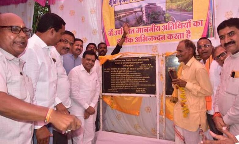 उप मुख्यमंत्री देवड़ा ने कहा- आयुष्मान कार्ड हर गरीब व्यक्ति के लिए इलाज का गारंटी कार्ड 1 KSHITITECH devda KSHITITECH