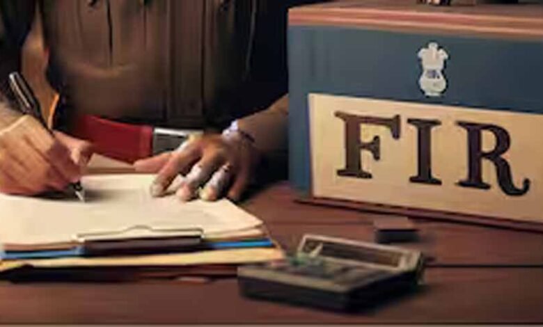 इटावा के कथावाचकों पर फर्जीवाड़े का आरोप, जाति छिपाने और नकली आधार कार्ड पर केस दर्ज 1 KSHITITECH fir2 KSHITITECH