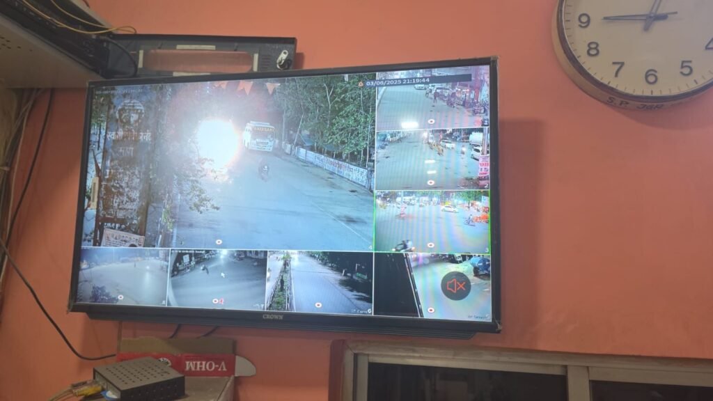एसपी जांजगीर विजय कुमार पाण्डेय की देखरेख में कोतवाली पुलिस की सराहनीय पहल: शहर में फिर चालू हुए CCTV कैमरे, अपराधों पर लगेगी लगाम 3 KSHITITECH img 20250603 wa00097086853056256558083 KSHITITECH
