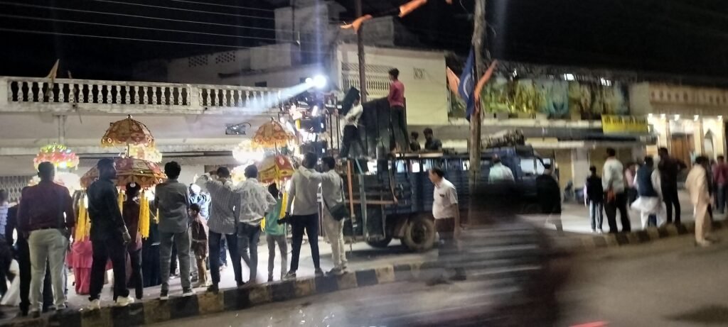 जांजगीर-चांपा में DJ प्रतिबंध का उल्लंघन: रात भर गूंजते डीजे, प्रशासन की सख्ती की मांग sdm के आदेश का जमाते है रॉब। 9 KSHITITECH img202506012123575726543061323185896 KSHITITECH