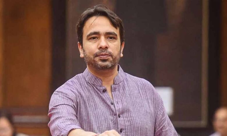 अंतरराष्ट्रीय योग दिवस के मौके परमेरठ के सरधना चर्च परिसर में मेरठ के सरधना चर्च परिसर में शामिल हुए जयंत चौधरी 1 KSHITITECH jayant1 KSHITITECH