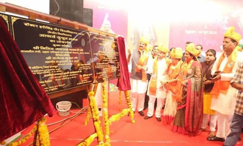 केंद्रीय मंत्री गडकरी ने कहा- मानवीय मूल्यों, धार्मिक और सामाजिक आदर्शों को आत्मसात करना शिक्षा का उद्देश्य 1 KSHITITECH mo 5 KSHITITECH