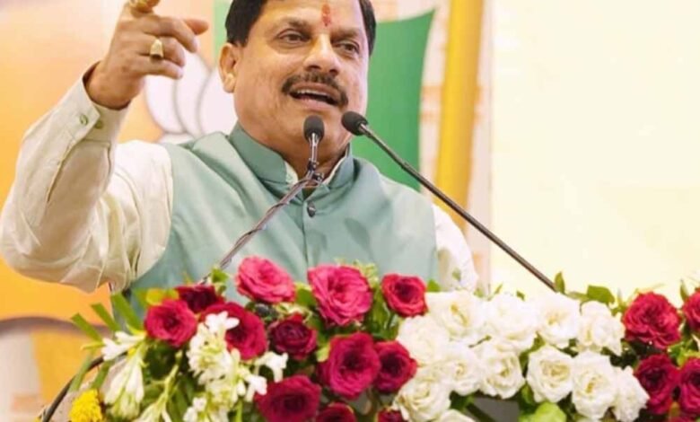 मुख्यमंत्री डॉ. यादव ने राष्ट्रगीत के रचयिता श्री बंकिम चंद्र का किया स्मरण 1 KSHITITECH mohan3 2 KSHITITECH