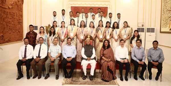 सेवा भाव के साथ जनसेवा ही लोक सेवक की पहचान : राज्यपाल पटेल 1 KSHITITECH patel 2 KSHITITECH