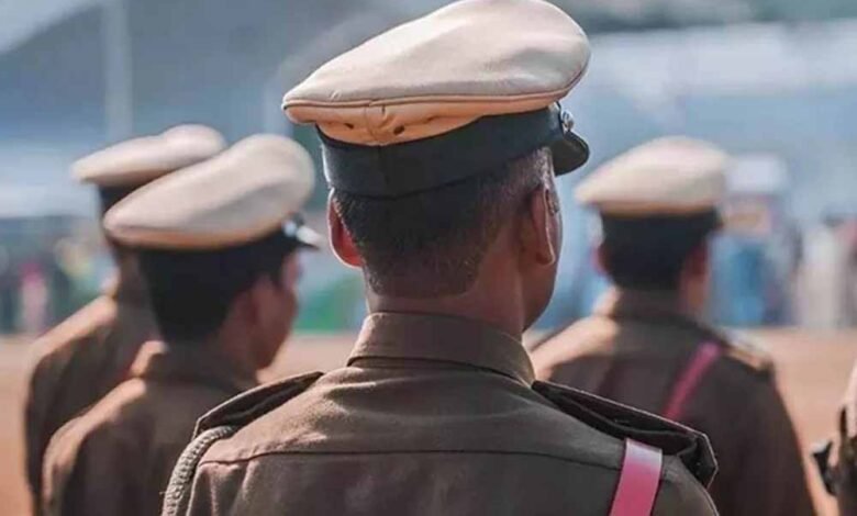 रैंक बढ़ाने के चक्कर में कर डाली गड़बड़! थानेदार सस्पेंड, तीन का ट्रांसफर 1 KSHITITECH po1 KSHITITECH