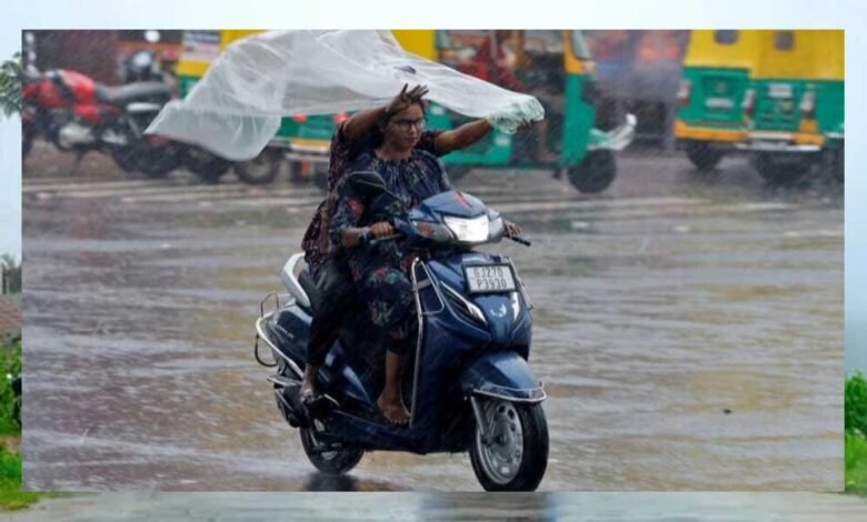 मध्यप्रदेश के 55 जिलों में पहुंचा मानसून, 6 जिलों में भारी बारिश का ऑरेंज अलर्ट, जानें अपने इलाके का हाल 1 KSHITITECH rain A 41 10 3 KSHITITECH