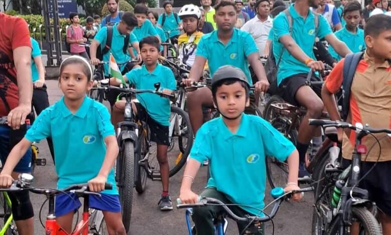 विश्व साइकिल दिवस पर साइकिल मैराथन में 250 से अधिक युवाओं और खिलाड़ियों ने की प्रतिभागिता 1 KSHITITECH saikiling KSHITITECH