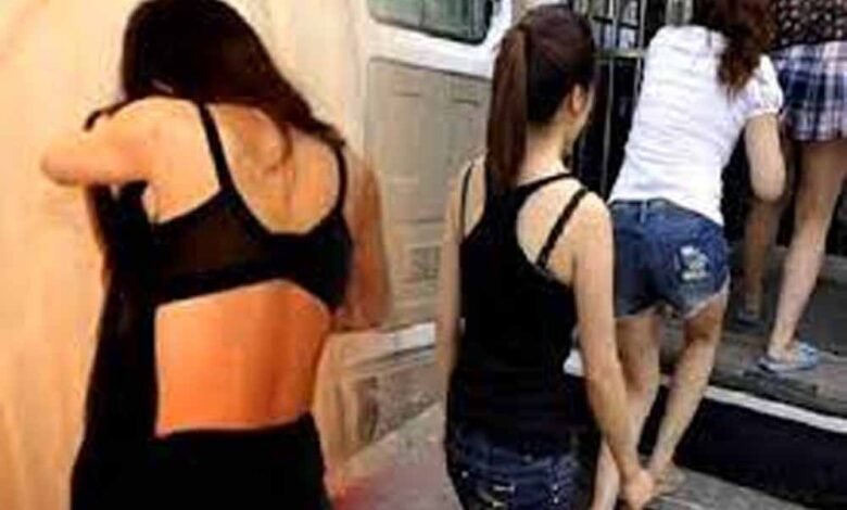 यूपी के बरेली में चल रहा था सेक्स रैकेट, कॉलगर्ल समेत चार गिरफ्तार, घंटों के हिसाब से बुक होता था कमरा 1 KSHITITECH sex1 KSHITITECH