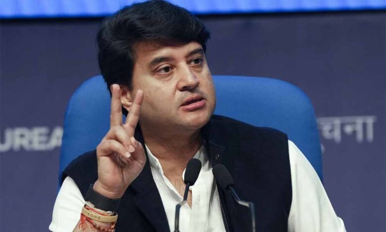 सिंधिया का कांग्रेस पर तीखा हमला – कहा, बदनाम करने की फैक्ट्री चला रही है पार्टी 1 KSHITITECH shindhiya1 KSHITITECH