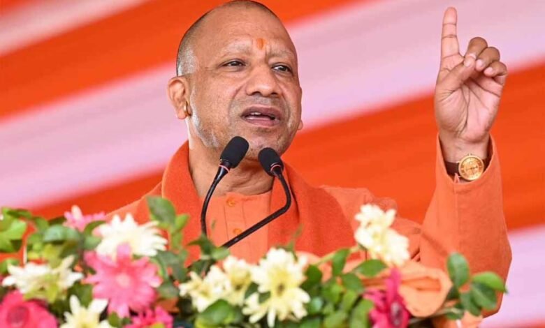 यूपी में तबादलों को लेकर विवादों के बाद सीएम योगी ऐक्शन में आए, इस विभाग में हुए तबादलों पर लगाई रोक 1 KSHITITECH yogi1 7 KSHITITECH