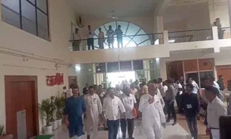 ED की कार्रवाई के बीच सियासी गर्मी तेज, विधानसभा में भूपेश बघेल का जोरदार स्वागत 1 KSHITITECH 1 662 KSHITITECH