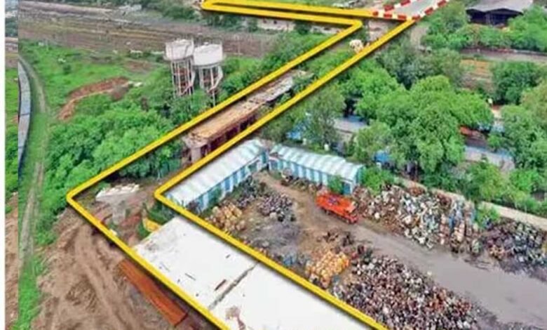 ‘Z’ शेप में तैयार हो रहा इंदौर का अनोखा रेलवे ओवरब्रिज, पोलो ग्राउंड पर चल रहा निर्माण कार्य 1 KSHITITECH 10A 32 KSHITITECH