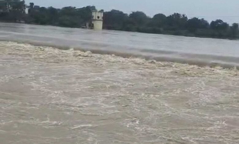 तेज बारिश की चेतावनी! रायपुर, दुर्ग और धमतरी समेत 33 जिलों में भारी बारिश के आसार, 9 में बाढ़ का खतरा 1 KSHITITECH 10A 72 KSHITITECH