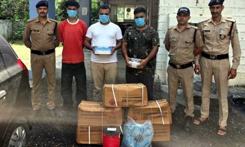 देहरादून में बड़ी कार्रवाई, 125 किलोग्राम डायनामाइट के साथ तीन लोग गिरफ्तार 1 KSHITITECH 11A 94 1 KSHITITECH