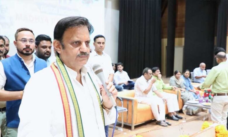 शासन योजनाओं की रीढ़ बने CSC: उप मुख्यमंत्री शुक्ला का बयान 1 KSHITITECH 17A 11 1 KSHITITECH